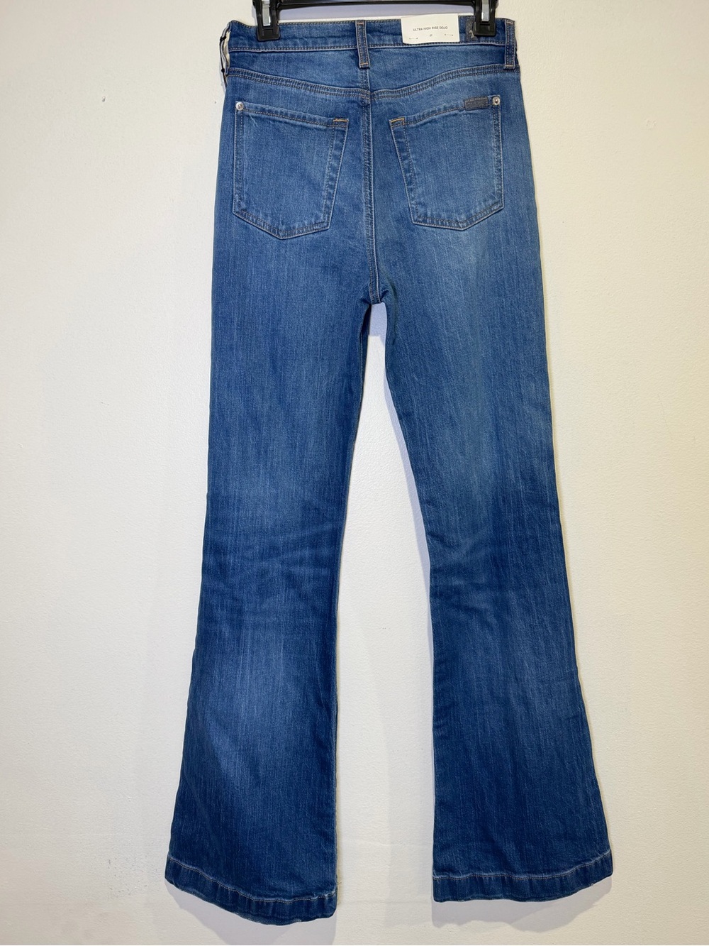 NWT 7 For All Mankind Dojo Ultra High Rise Flare Jeans Medium Wash Size 27 - Picture 5 of 13